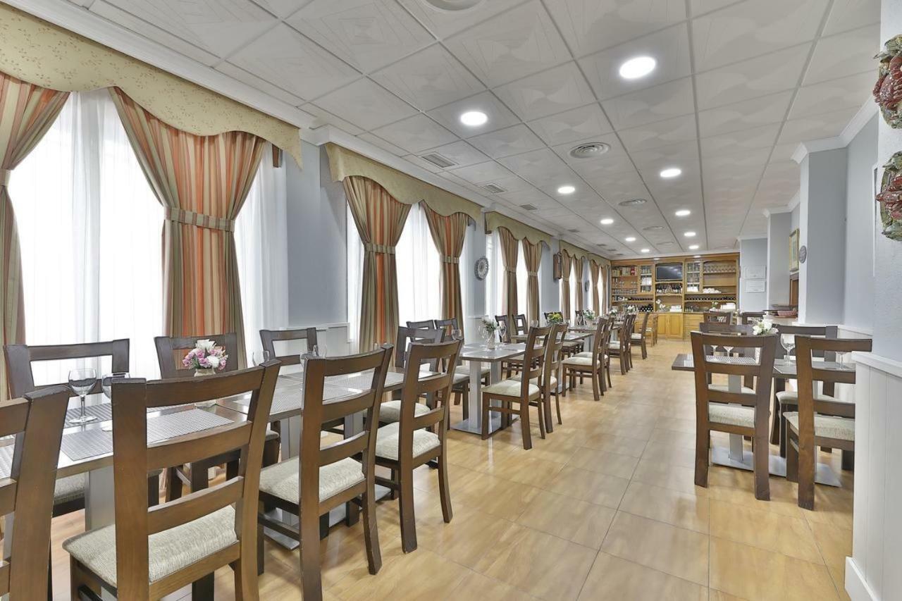 Hotel Restaurante Moya Monesterio Exteriér fotografie